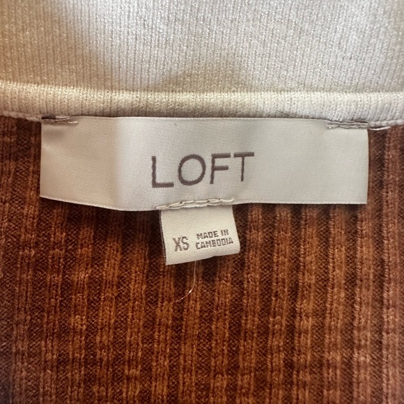 LOFT Ribbed Brown Cardigan with White Collar - Picture 4 of 4
